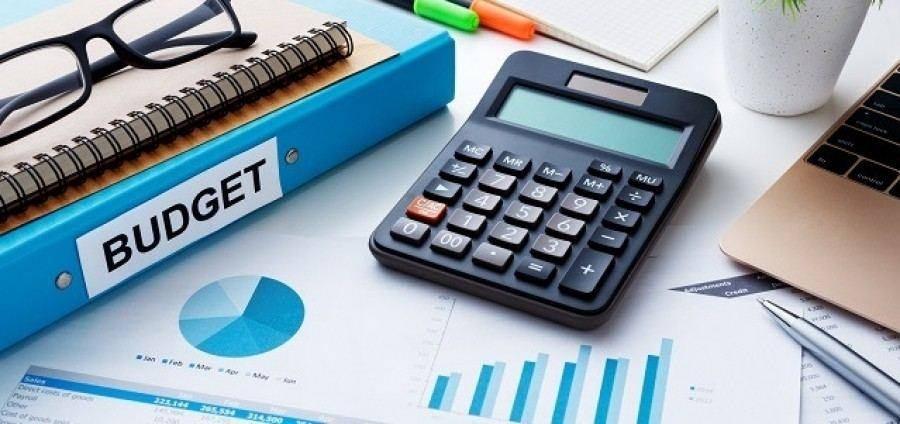 Smart Budgeting with  Adviseraepyth 